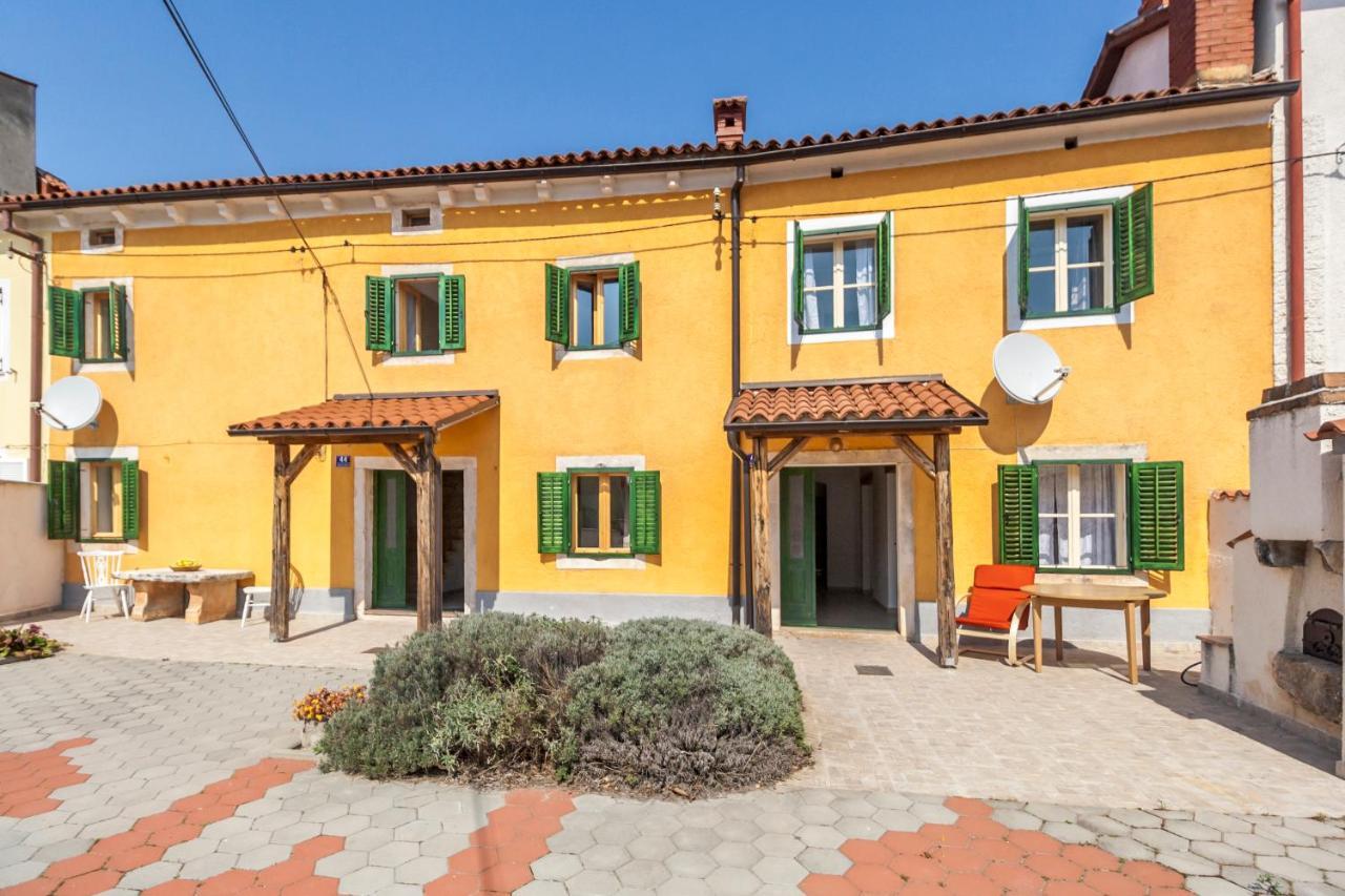 House Krizanic In Marcana, Istria, With 2 Apartments, Total 9 Guests Экстерьер фото