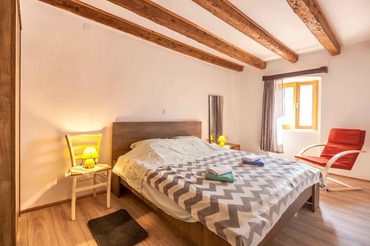House Krizanic In Marcana, Istria, With 2 Apartments, Total 9 Guests Экстерьер фото