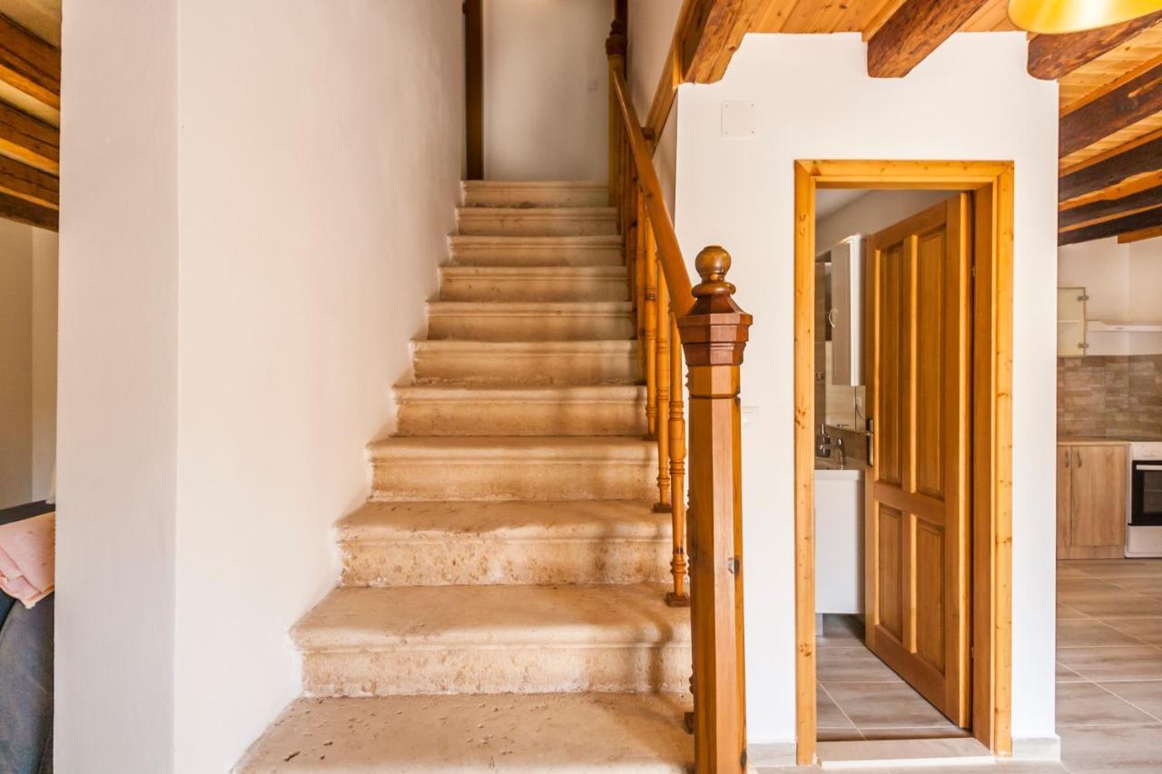 House Krizanic In Marcana, Istria, With 2 Apartments, Total 9 Guests Экстерьер фото