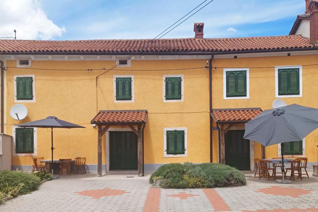 House Krizanic In Marcana, Istria, With 2 Apartments, Total 9 Guests Экстерьер фото